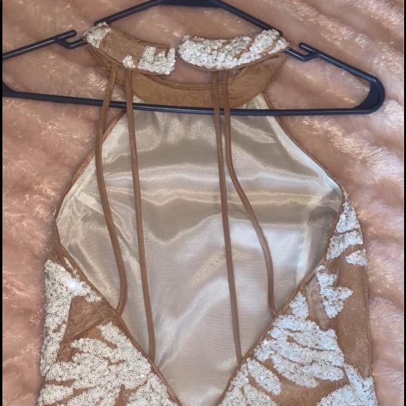 Tan and white cocktail dress - Picture 3 of 4